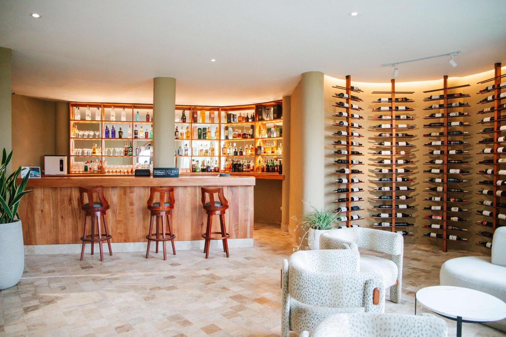 Royal Palm Galapagos, Curio Collection Hotel By Hilton Bellavista  Екстериор снимка